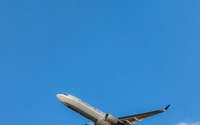 Real-time parking availability — passenger advisory